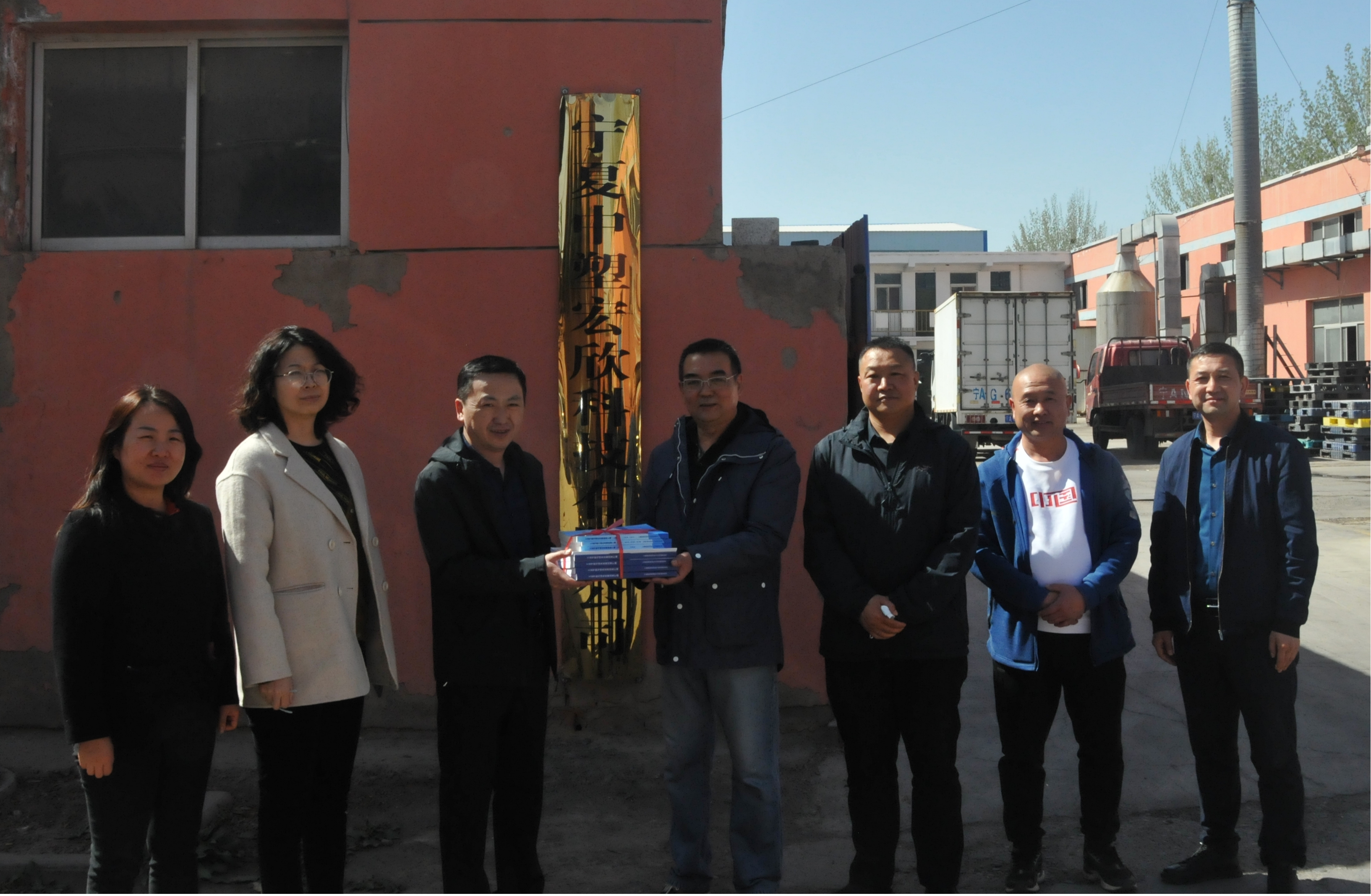 图片5.jpg 德州扑克